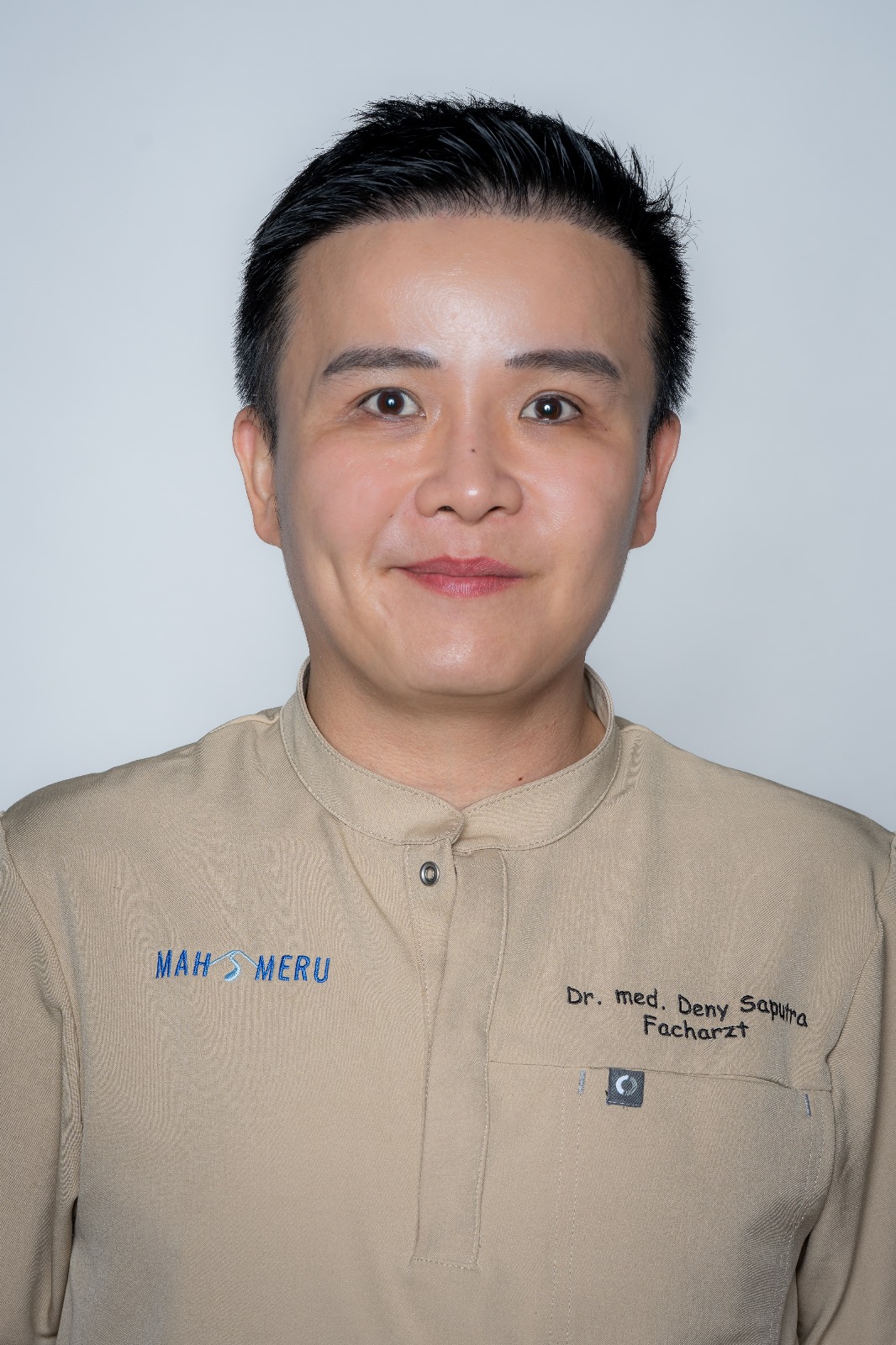 Dr. med. Deny Saputra